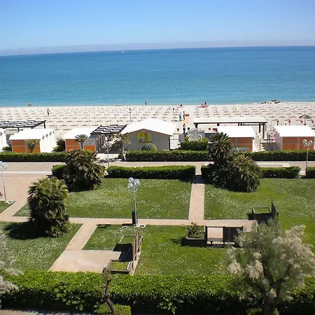Paradise Hotel