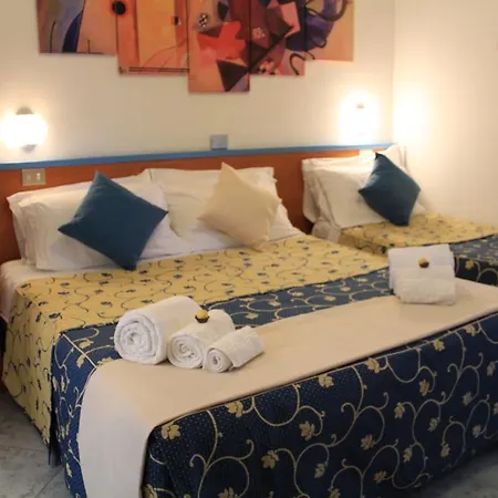 Szálloda Paradise 3*