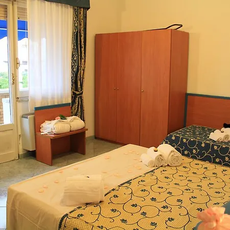 Paradise Hotel Fano (Pesaro and Urbino)