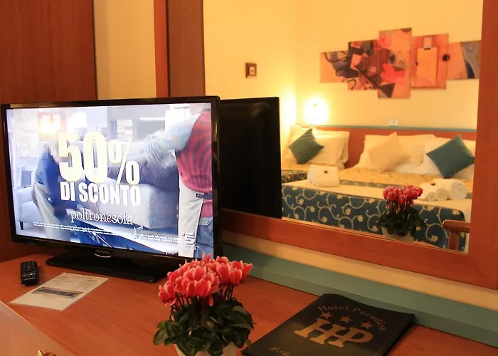 Paradise מלון פאנו