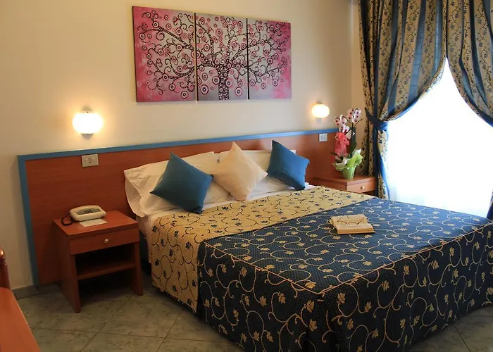 Paradise מלון פאנו